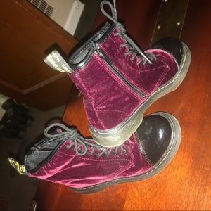 🥀DR. MARTEN BURGUNDY POOCH🍷